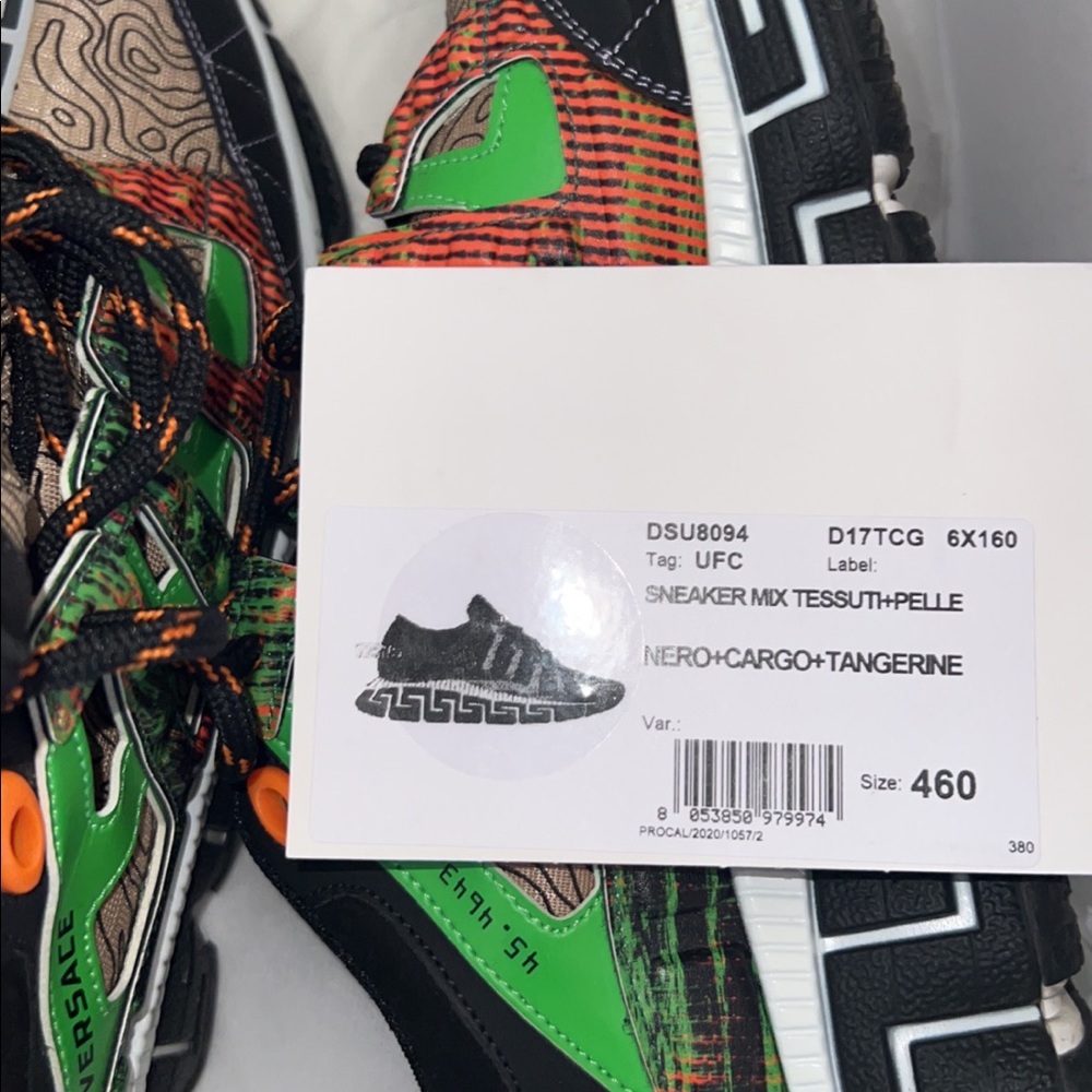 Versace chain reactions